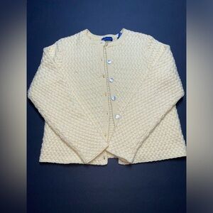 Karen Scott Sweater 100% acrylic medium